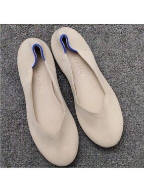 Rothys Ecru Round Toe Ballet Flats